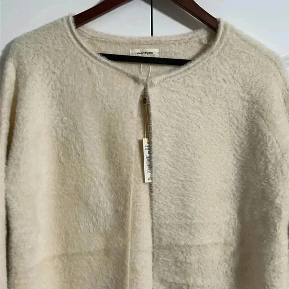 Max Studio Faux Fur Puffed Sleeve Jacket - Picture 10 of 11